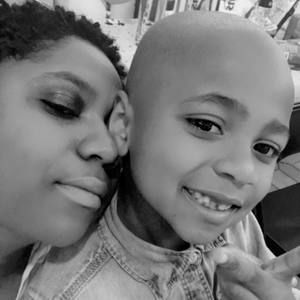 Meet your Posher, Stella